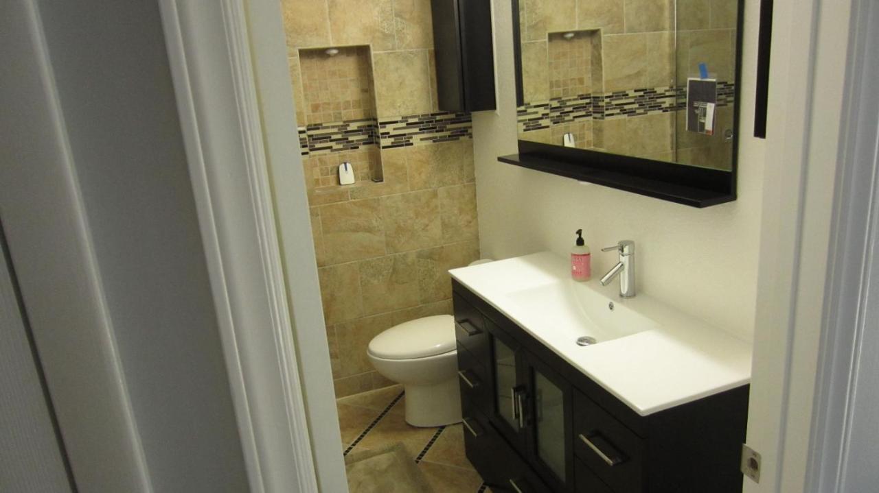 Highpoint Modern/Retro Condo מראה חיצוני תמונה